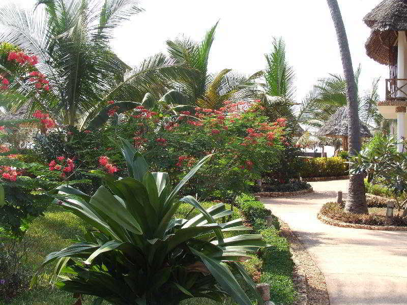 Ahg Waridi Beach Resort & Spa Pwani Mchangani Exterior foto